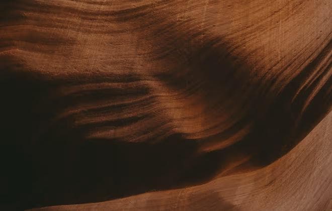 Flowing rock formation